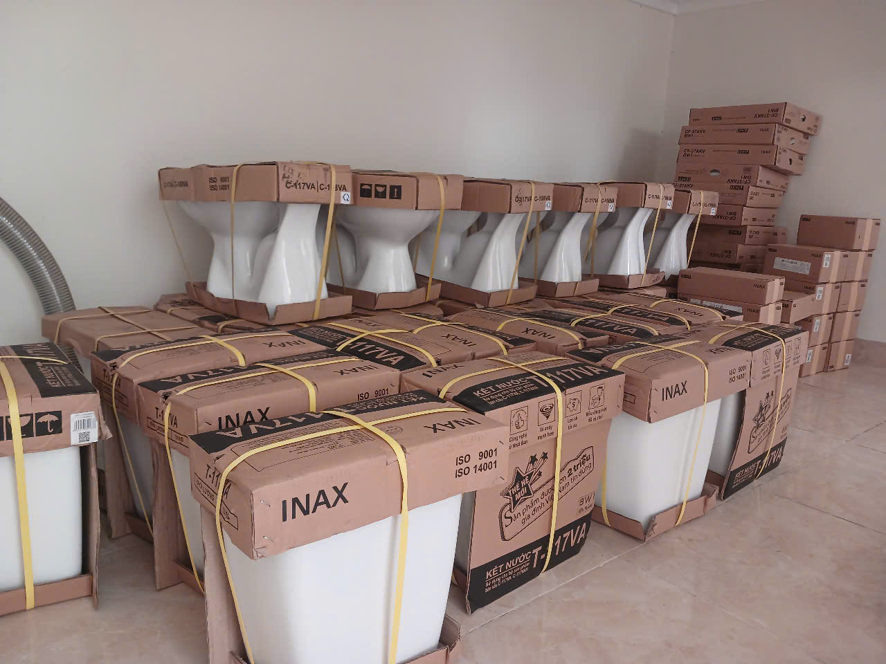 thiet-bi-ve-sinh-inax