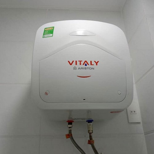 Máy nước nóng gián tiếp Ariston ANDRIS VITALY 30 2.5FE